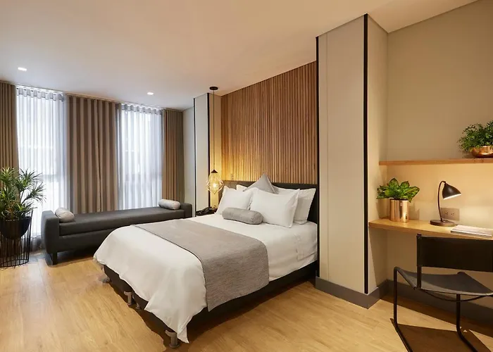 14 Urban Hotel